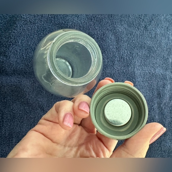 🎉Kristin On Glass Water Bottle - Picture 3 of 4